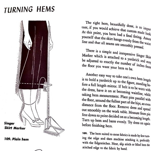 Vintage Black German made Kids Sewing Machine. 1930s. Bonus Guide to Dressmaking - Picture 13 of 14